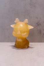 Rentier Carving Orangencalcit