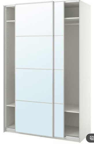 Kleiderschrank mit