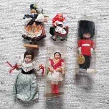 Vintage Trachtenpuppen