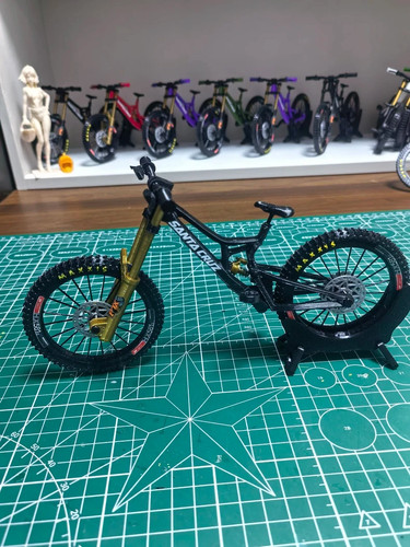 Santa cruz v10 - v10, fully
