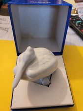 Porzellanfigur Pelikan anl. Firmenjubiläum 150 Jahre Firma Pelikan  1838 - 1988