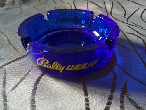 Aschenbecher bally wulff aus - aschenbecher, /