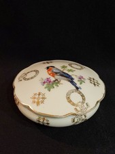 K. ST. T. Porzellan antike Deckel-Dose Ø ca. 11,4 cm Dompfaff und Golddekor