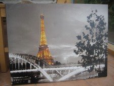 Bild, Eifelturm, beleuchteter Eifelturm, mit einer Brücke davor, 62 cm x 46,6 cm