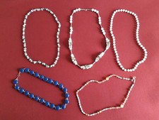 5 Glasperlen Halsketten, diverse Stile (231 g)