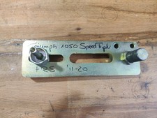 Bursig Adapterplatte Zentralständer für Triumph Speed Triple 1050