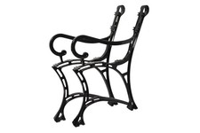 2 schöne Bankfüße