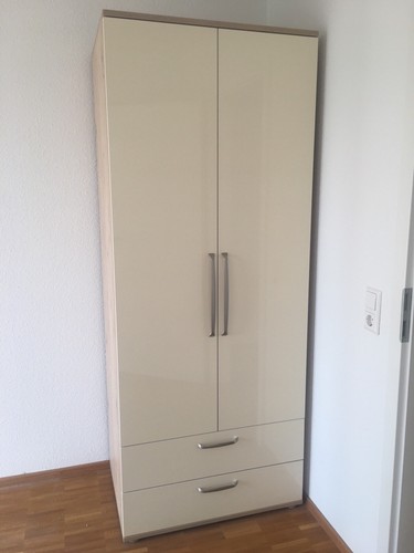 Kleiderschrank