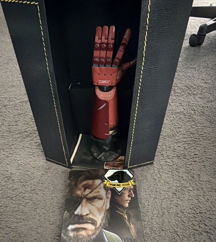 Metal gear solid collector - v,