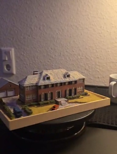 Kevin home alone model - home,