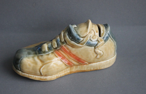Goebel turnschuh spardose - goebel,