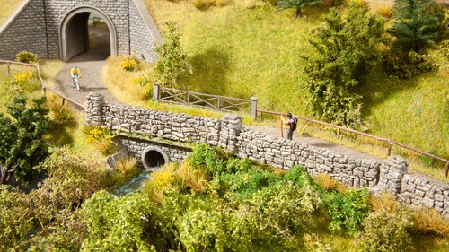 Noch 13170 bruchsteinmauer - noch,