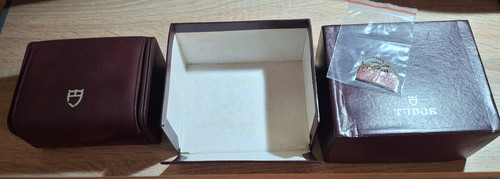 Tudor full boxes 92513 - full,