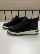 Stylische Damen-Schuhe mit