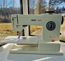 Pfaff Nähmaschine 1222E