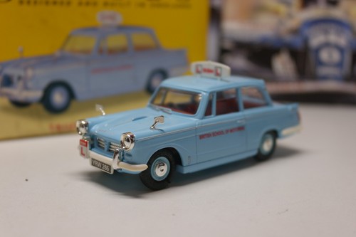 Lledo vanguards triumph herald - lledo/vanguards,