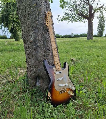 Fender relic stratocaster - 54,