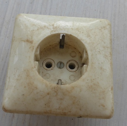 Alter steckdose elektro - elektro, rund