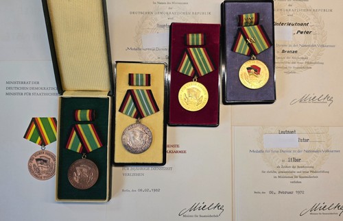 Ddr nva urkunden treue dienste - treue,
