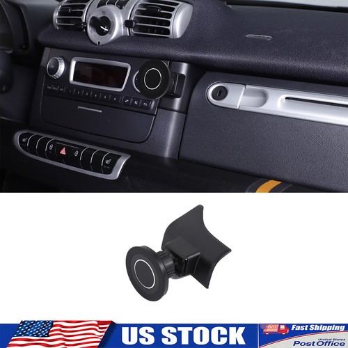 Dashboard magnetic cell - cell, phone