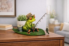 formano Frosch Angler sitzend