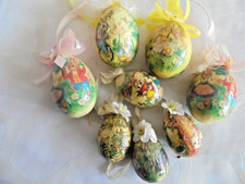 8 Ostereier aus Pappmache zum