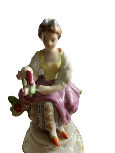 Porzellan figur sitzende - porzellan,