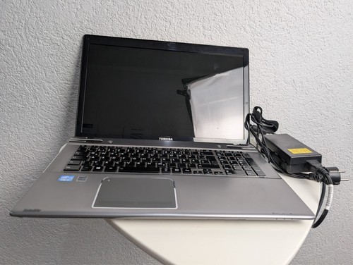 Toshiba satellite p875 31r - p875-31r, 17'