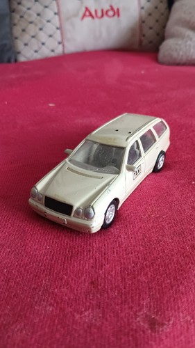 Maisto mercedes klasse - e, t