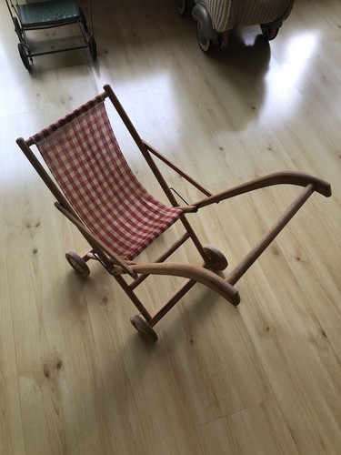 Antiker puppenwagen aus - puppenwagen, holz