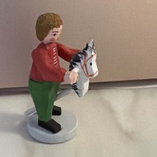 Alte Erzgebirge Kind Mit Steckenpferd Seltene Haare Ca 6 Cm Marke? Älter