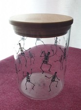 TK Maxx Halloween Bonbonglas,Keksdose,Gefäß,Vorratsglas,Holzdeckel,Skelette,Goth