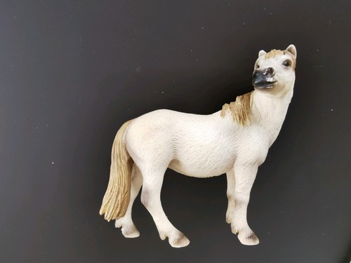 Schleich pferd camargue stute - pferd,