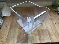 Obstfach,Gemüsefach .IKEA/Whirlpool  23x29,5x20,5 cm.