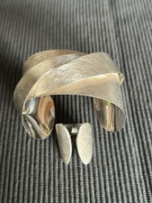 Silberne Armspange Knoten Mit