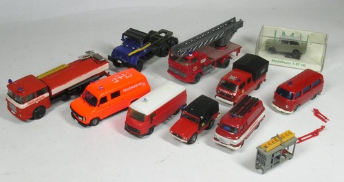 Konvolut einsatzfahrzeuge - h0,
