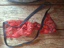 String Transparent Man Rot Neu