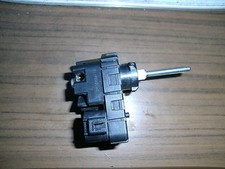 Stellmotor Scheinwerfer Links Daihatsu Sirion M3 1.0 51kw 2009