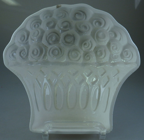Art deco puddingform - art,