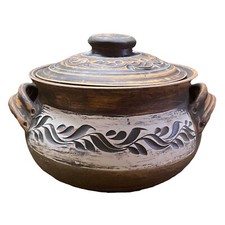 Keramiktopf aus rotem Lehm