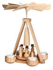 Pyramide Schneemänner natur