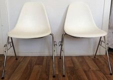 Original Vitra Eames Plastic