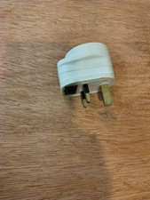 Reiseadapter Typ G UK-Stecker – EU auf UK/Irland/Schottland/Dubai/Maldiven