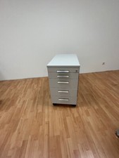 Verschliessbarer Dokumentenschrank