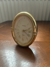 Linden Quartz Tischuhr Gold