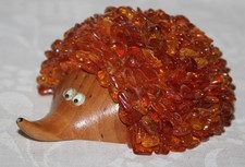 Reiseandenken - schöne Deko Figur - Holz Igel mit Bernstein