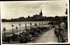 Ak Stralsund in Vorpommern, Hindenburg Ufer - 3599413
