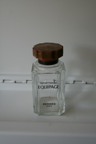 Leere flasche hermès - flasche,, crew