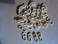 39 Gardinenhaken für Gardinenringe Kunststoff-Faltenhaken cremefarben Ø Öse 9 mm