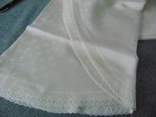 TISCHDECKE  OVAL  1,60 X 2,20  MTR: